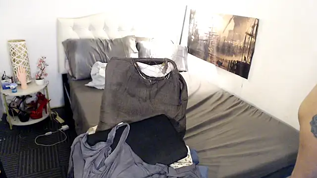 NinaDOM4CUM webcam