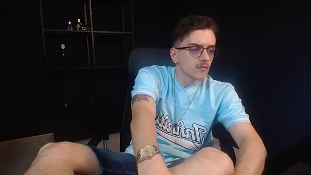 FelixStarkk live cam on StripChat