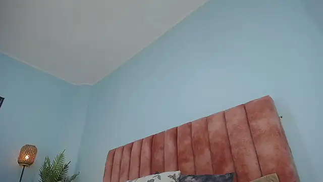 nana_levy webcam