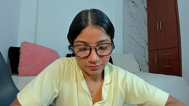 martina_roldam live sex cam