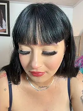 Watch emily_acorn live on EroticFlix - High definition streams
