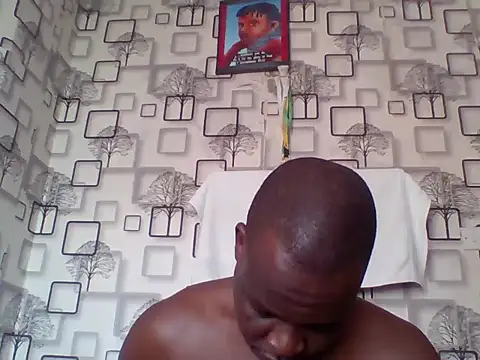 Chumba_001 live cam on StripChat