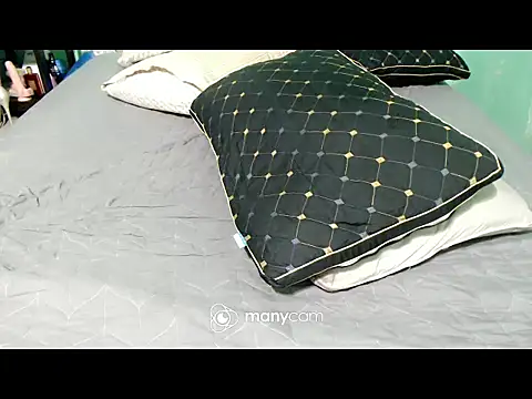 SeductiveNikki webcam