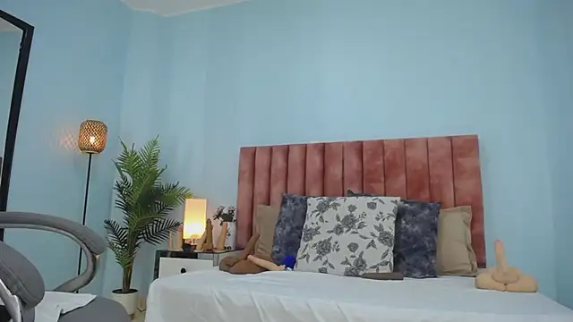 nana_levy webcam