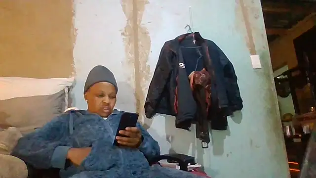 Nicky52 webcam