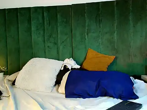 MeganEvanss__ webcam