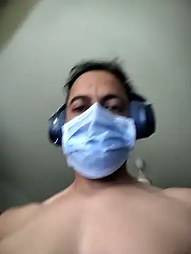 sandy7strong live cam on StripChat