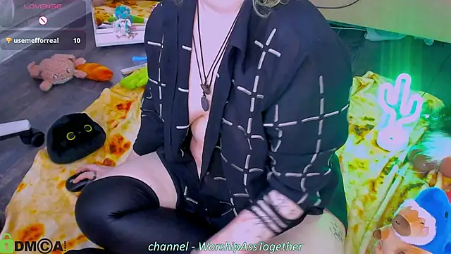 Candyy_yeahh live cam on StripChat