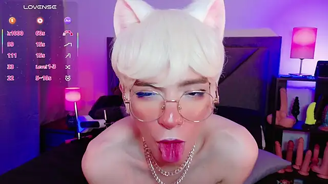 Sammy_Russell live cam on StripChat