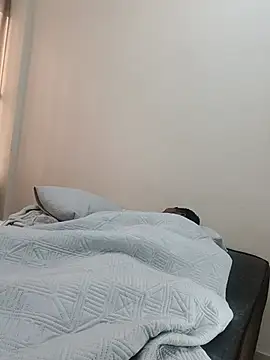 031bigbootymale (M young) - Spread