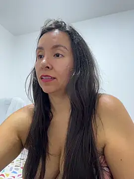 emely_sexx20 webcam