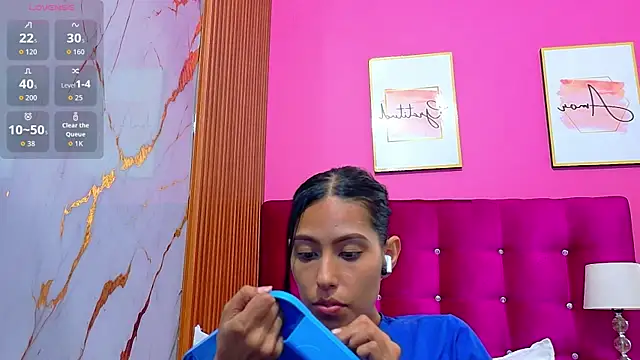 yourcuteneighbourr webcam