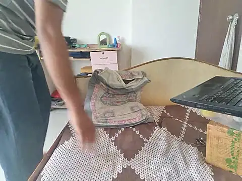 young-hairy-jon webcam