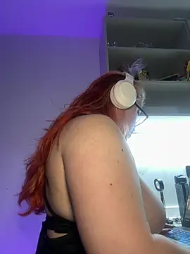Sophia_Weest99 webcam