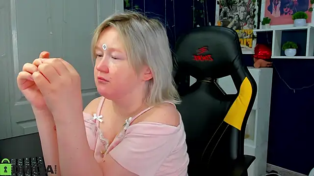 Sara_Robinson webcam