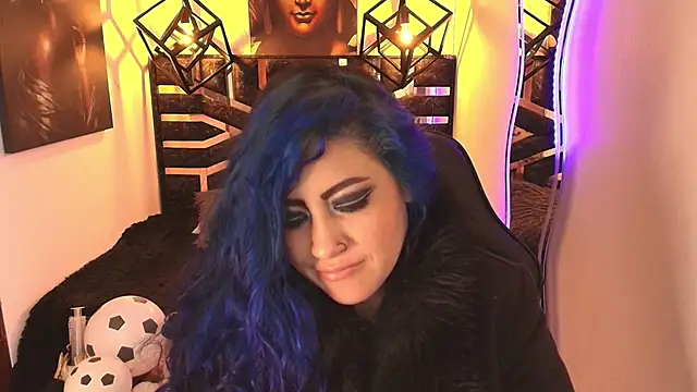 scarleth_blue webcam