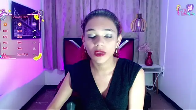 luisa__torres live cam on StripChat