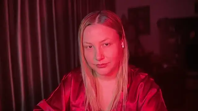 BikiHellena webcam