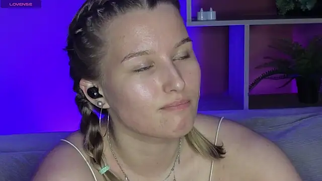 ImiMonroe webcam