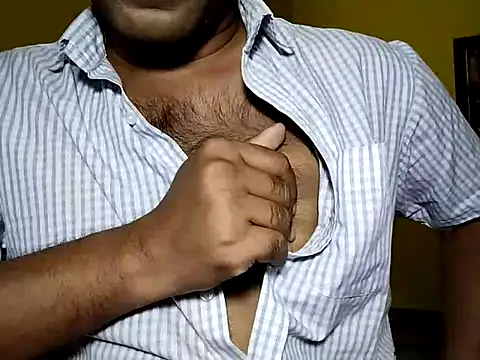 Rocky___01 live cam on StripChat