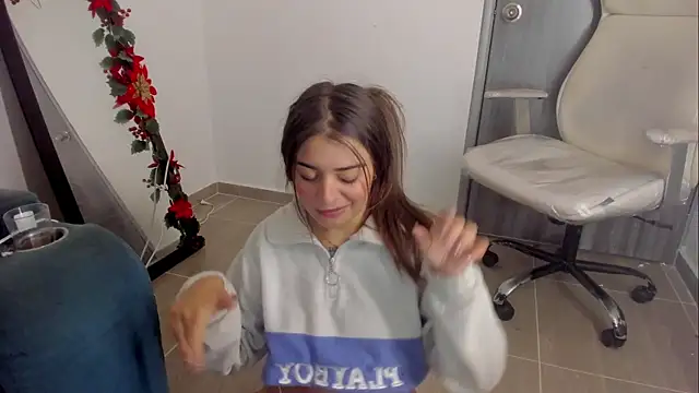 Brunnettee_1 webcam