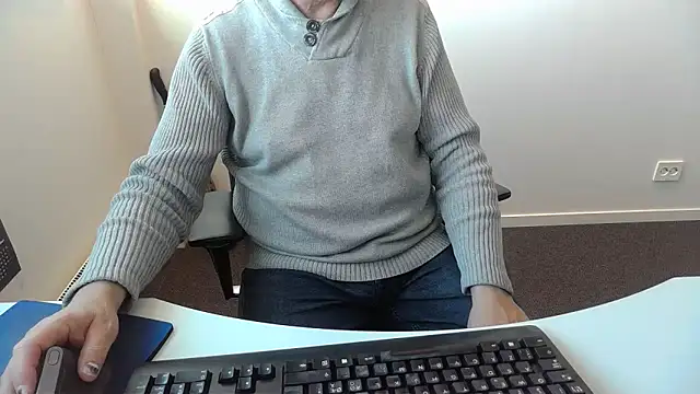 Buggemann live cam on StripChat