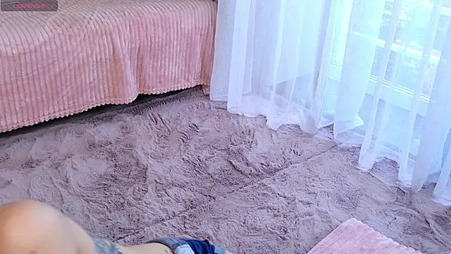 AlissaMarks webcam