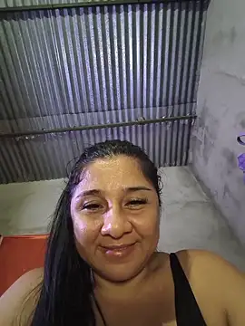 noemy-25 webcam