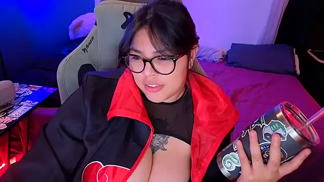 miacanela_xo's live room