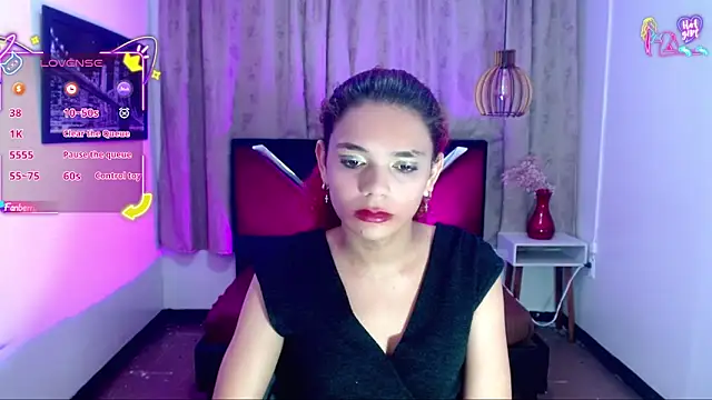 luisa__torres webcam