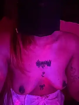 MiNniE_666 webcam