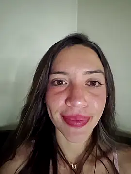 loveuu-bae webcam