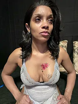 Rakiyahcharms