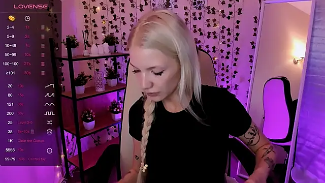 AnyaTaylor_ webcam