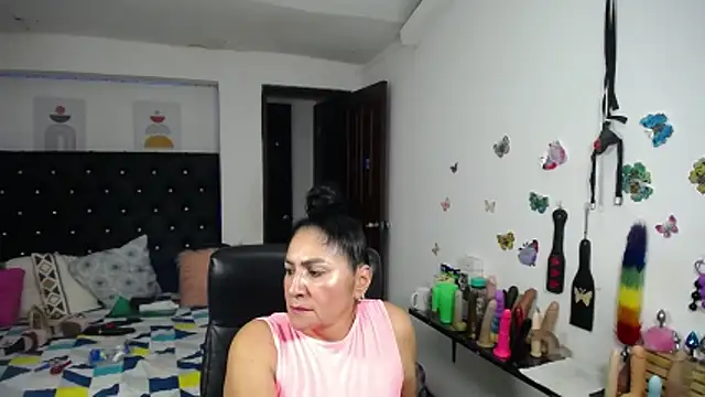 mature_bigboobs10 webcam