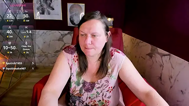 KellyPerfection webcam