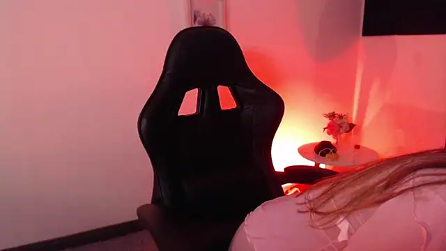 Ivvy_Bloom webcam