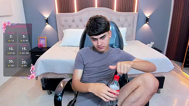 tommy18__ (Ask my age) - Cum Show