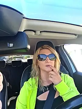 kaylinjan (F milf) - Give me a coffie and a strong orgasm