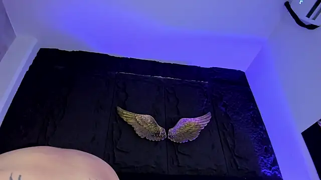 Rose_Blossom live cam on StripChat