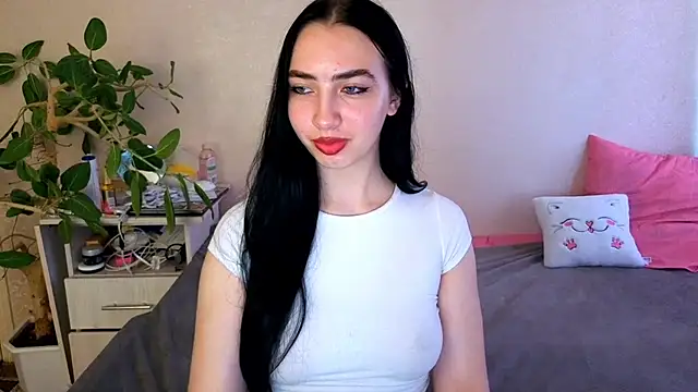 WildKittenX_ live cam on StripChat
