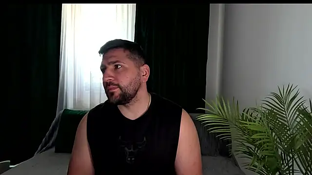Gold_Alpha_Boy webcam
