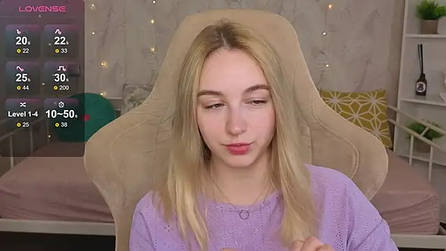 Shy_Polly webcam