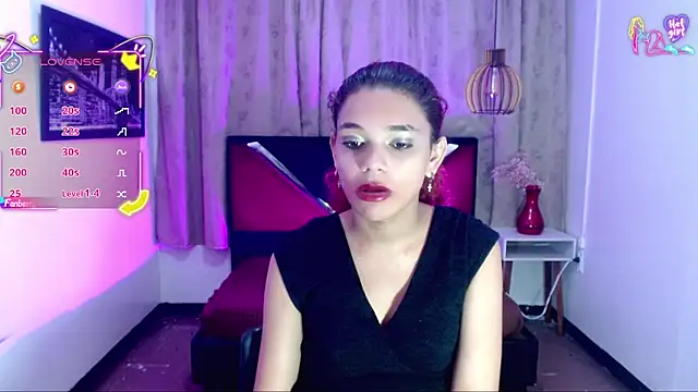 luisa__torres webcam