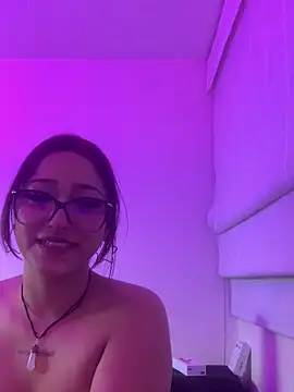 LilithMonette webcam