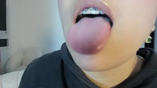rudyhlowes (F teen) - saliva show