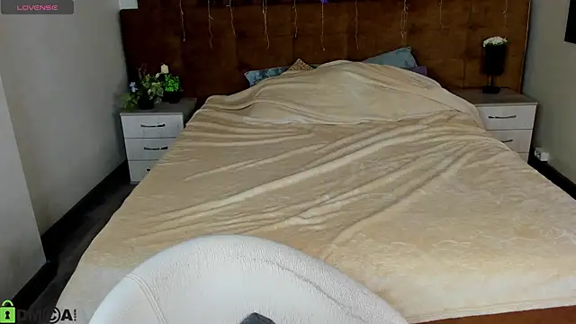 Miss_Shanel webcam