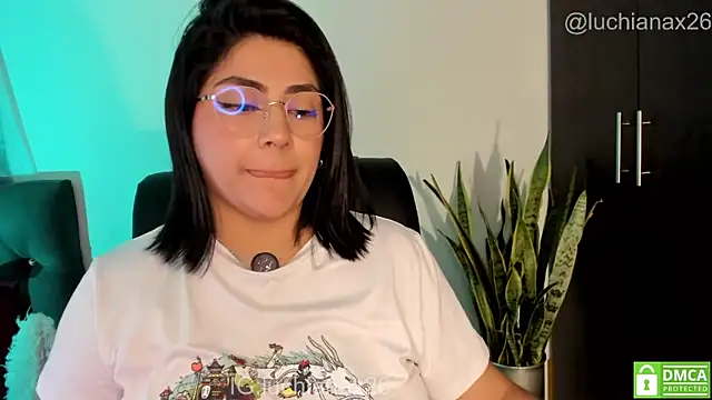 lucy26_ webcam