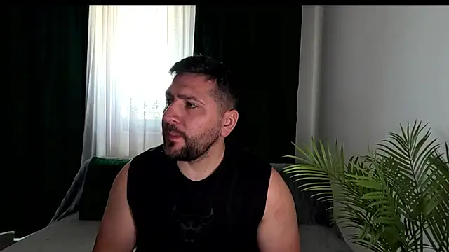 Gold_Alpha_Boy webcam