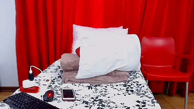 SexyBustyBoobs webcam